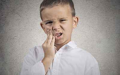 Child with tooth pain
